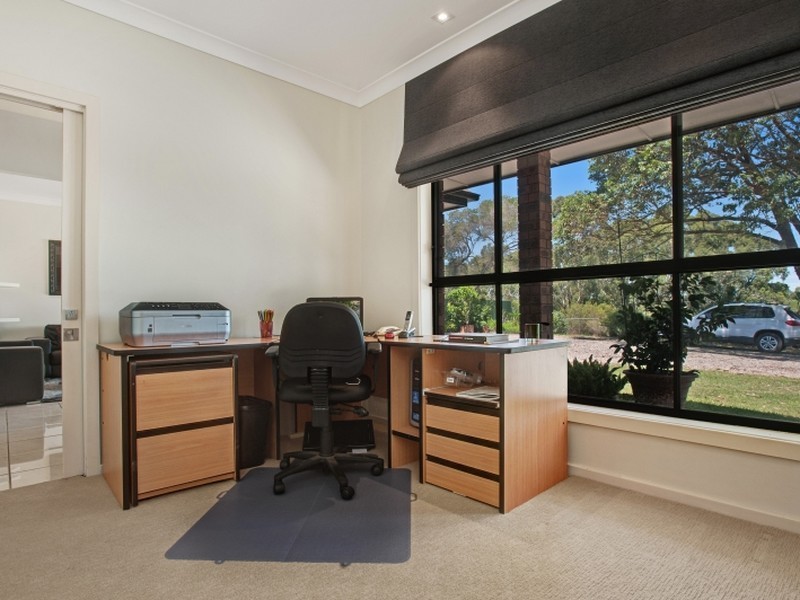 14 Barrie Close, Williamtown NSW 2318
