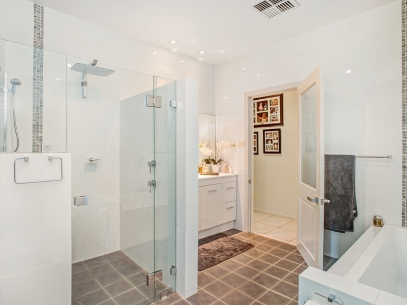 14 Barrie Close, Williamtown NSW 2318