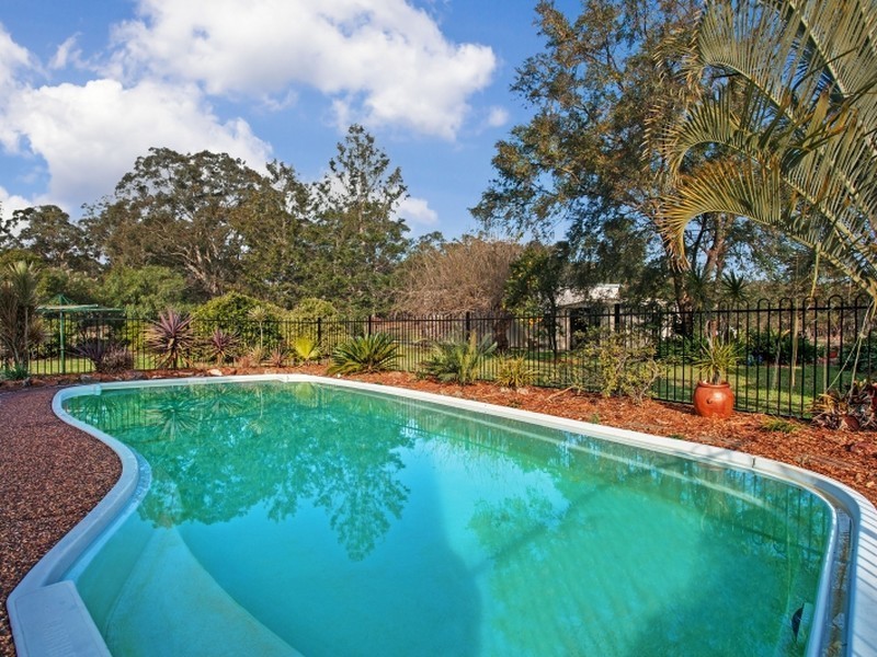 44 Rookes Road, Salt Ash NSW 2318
