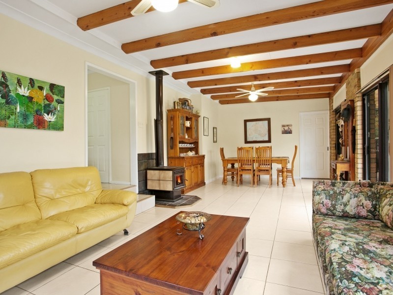 44 Rookes Road, Salt Ash NSW 2318