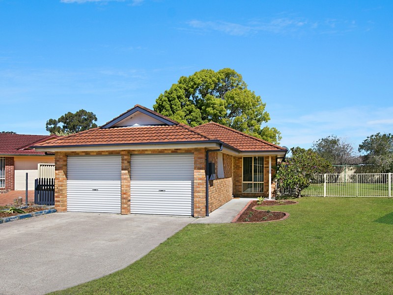 8 Belmore Place, Raymond Terrace NSW 2324