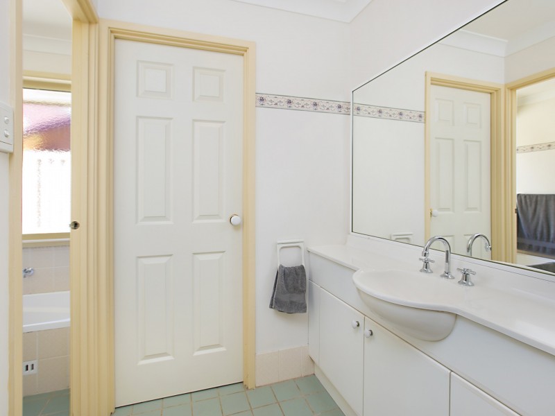 8 Belmore Place, Raymond Terrace NSW 2324