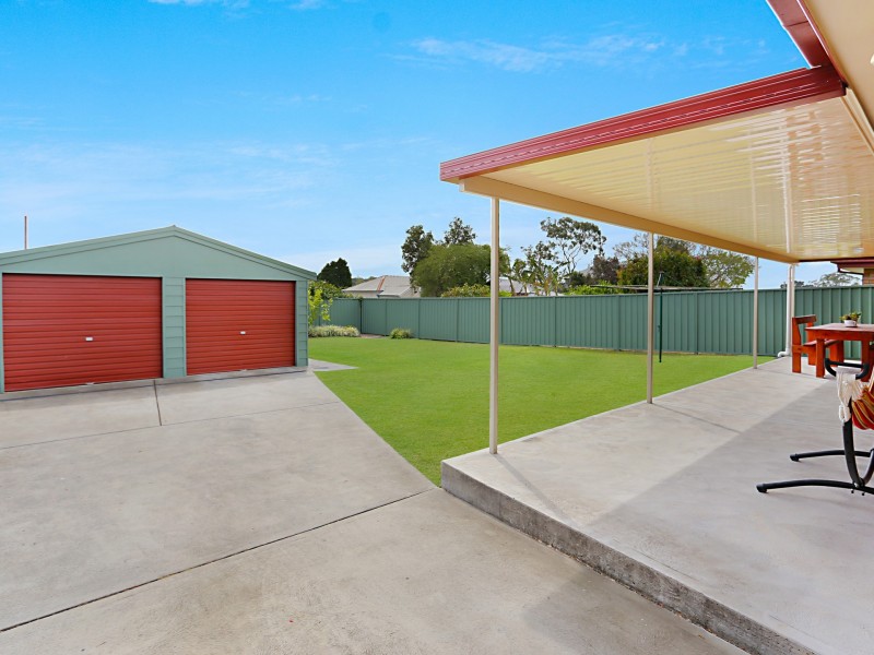 6 Middleton Drive, East Maitland NSW 2323