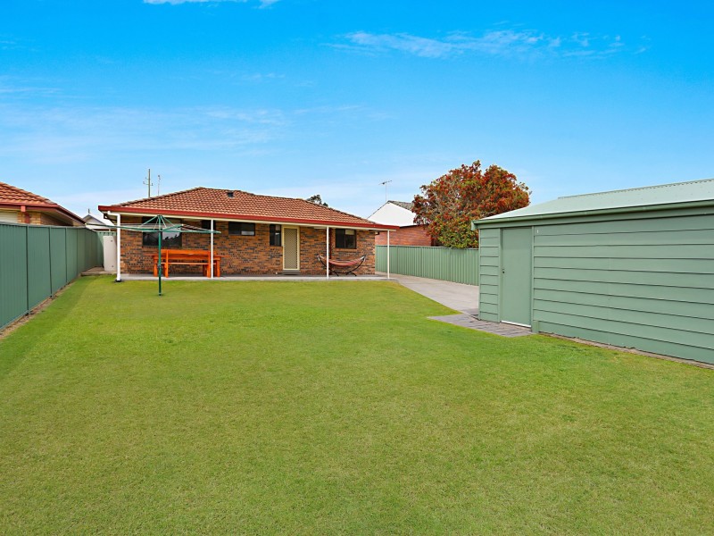 6 Middleton Drive, East Maitland NSW 2323