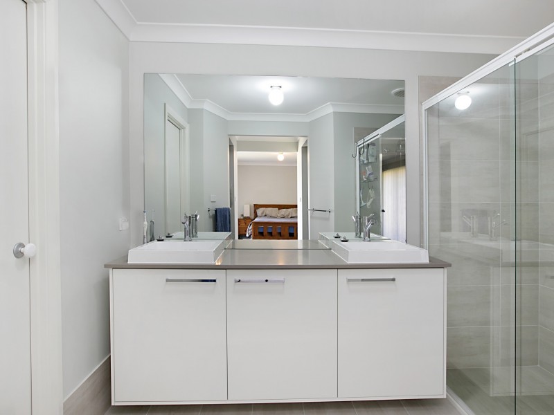 135 Sunningdale Circuit, Medowie NSW 2318