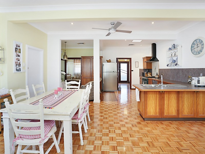 60 Porter Avenue, East Maitland NSW 2323