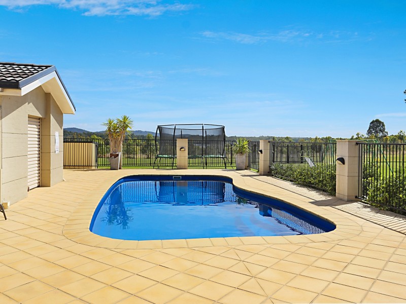 21 Lake View Crescent, Raymond Terrace NSW 2324