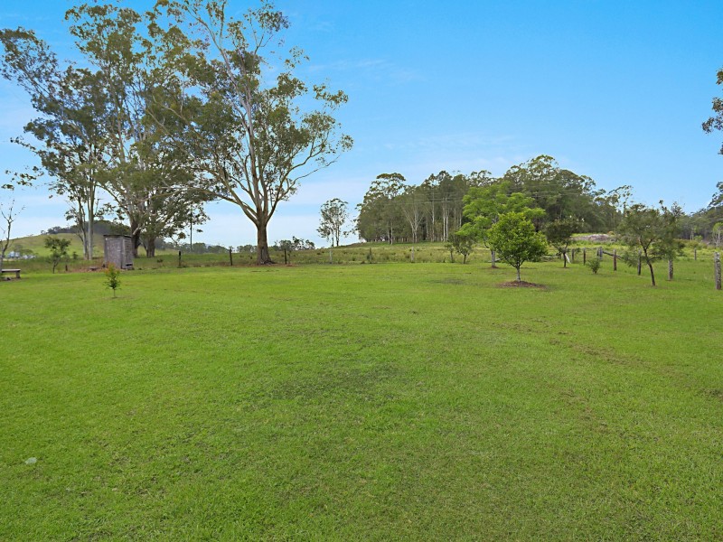 252 The Bucketts Way, Stroud NSW 2425