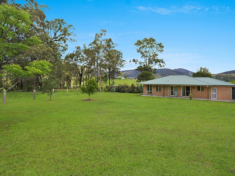 252 The Bucketts Way, Stroud NSW 2425