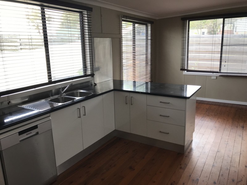 8 Kuranga Avenue, Raymond Terrace NSW 2324