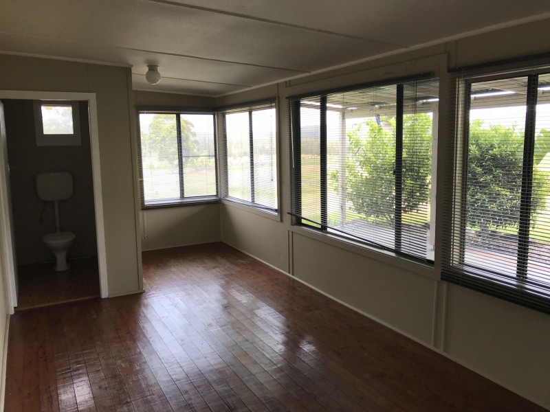 8 Kuranga Avenue, Raymond Terrace NSW 2324