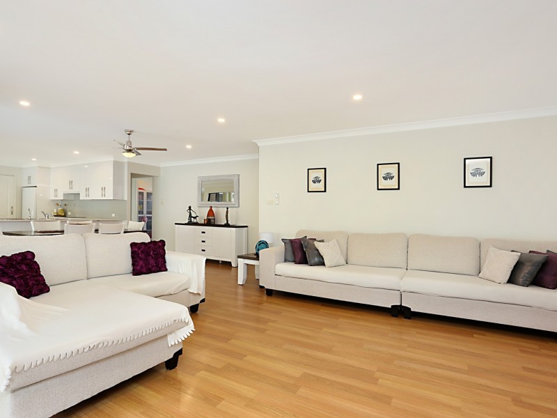 38 Creighton Drive, Medowie NSW 2318