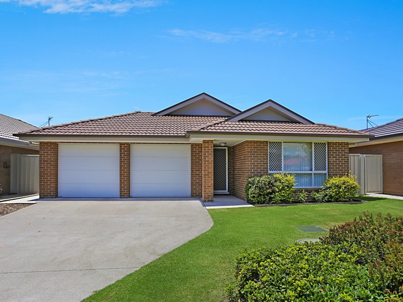25 Manning Avenue, Raymond Terrace NSW 2324