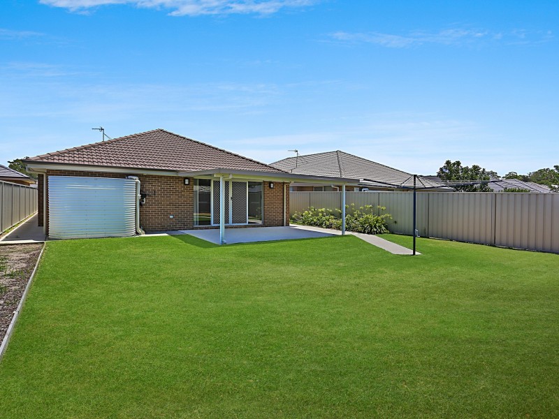 25 Manning Avenue, Raymond Terrace NSW 2324