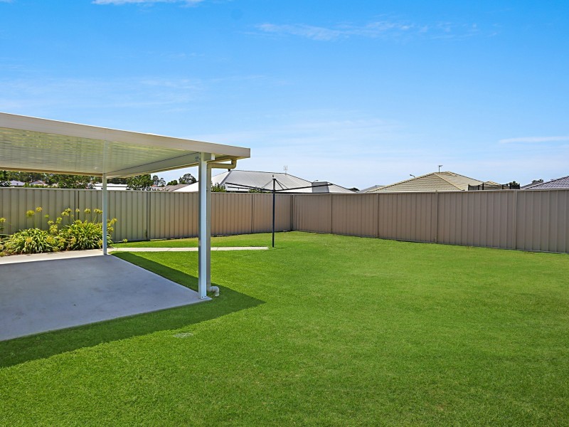 25 Manning Avenue, Raymond Terrace NSW 2324