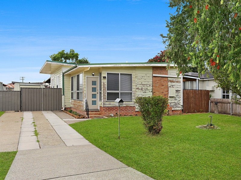 6 Gwen Parade, Raymond Terrace NSW 2324