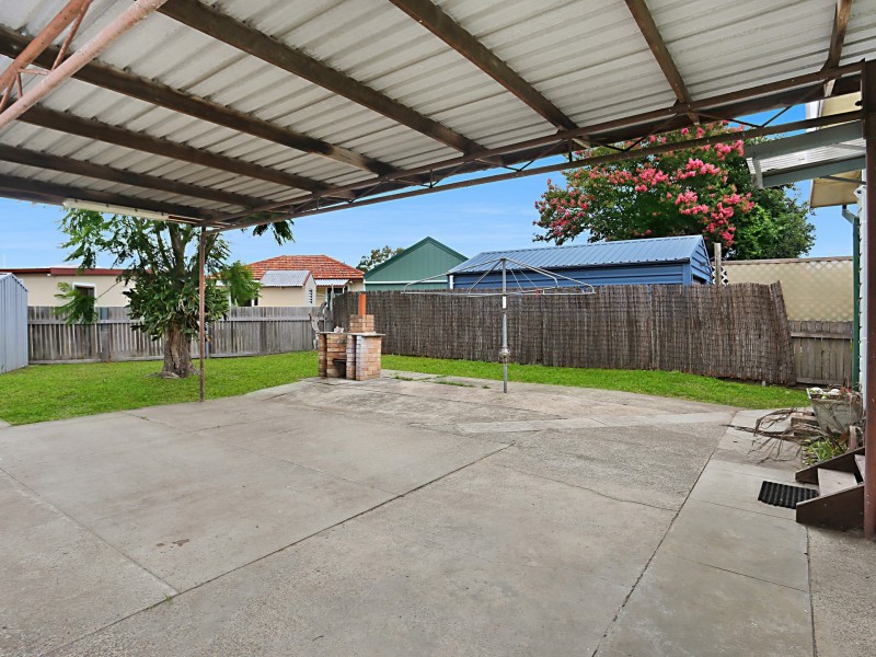 6 Gwen Parade, Raymond Terrace NSW 2324