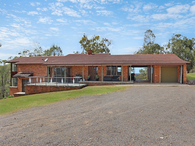 10 Langlands Road, Glen Oak NSW 2320