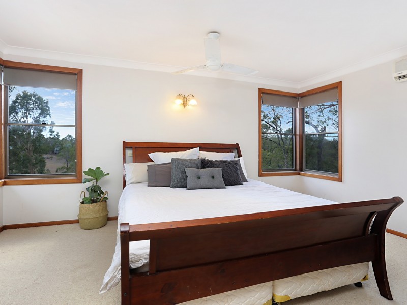 10 Langlands Road, Glen Oak NSW 2320