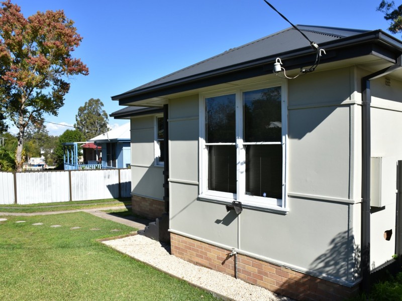 4 Anne Street, Raymond Terrace NSW 2324