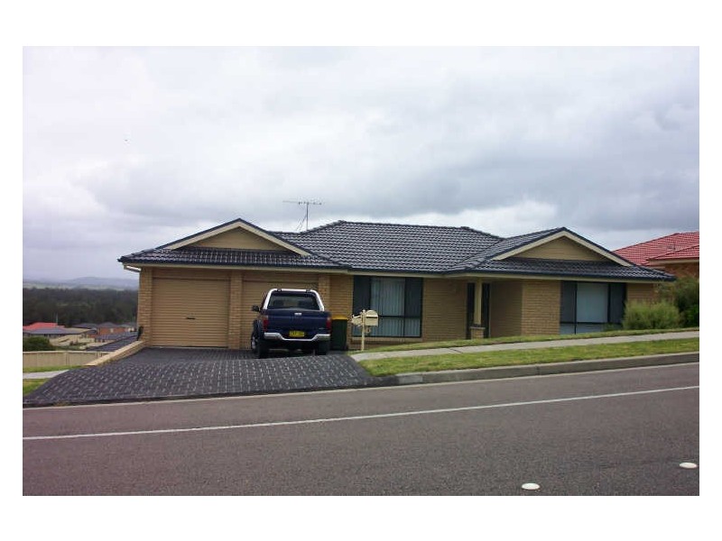 52 Beaton Ave, Raymond Terrace NSW 2324