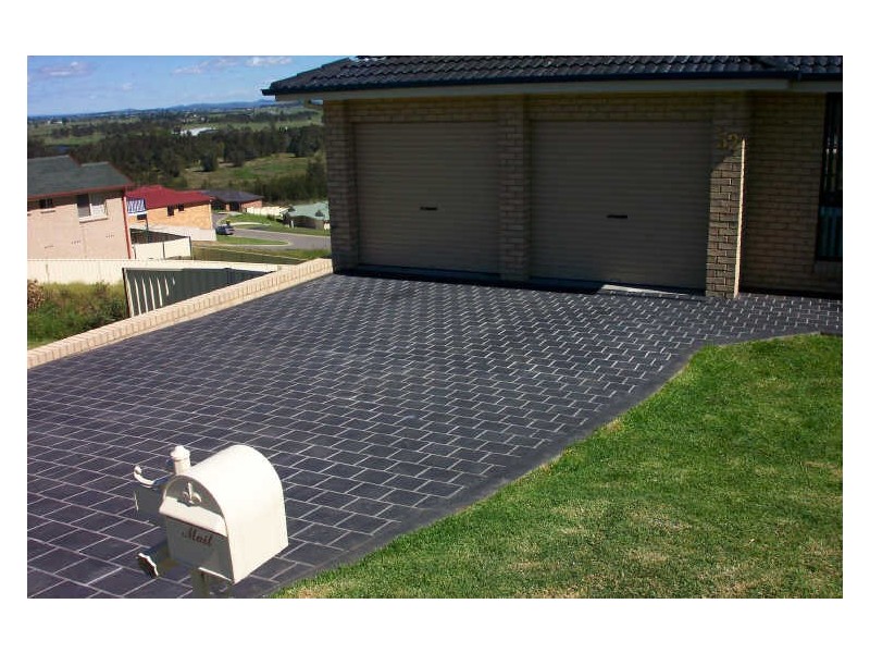 52 Beaton Ave, Raymond Terrace NSW 2324