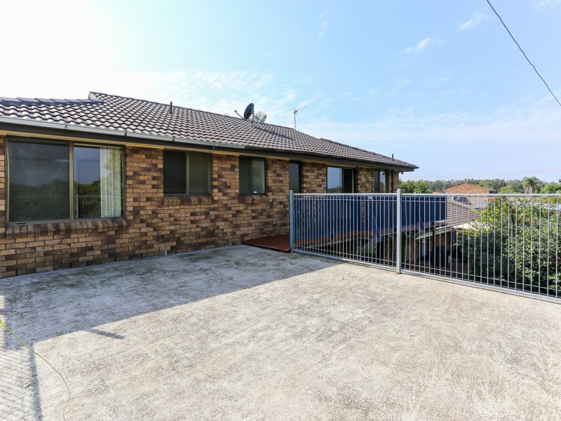 4 Greenslopes Drive, Raymond Terrace NSW 2324