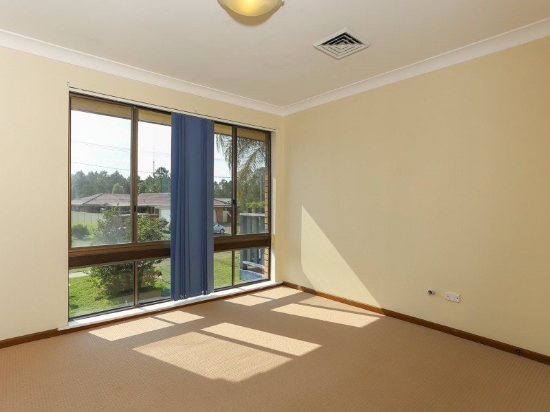 4 Greenslopes Drive, Raymond Terrace NSW 2324