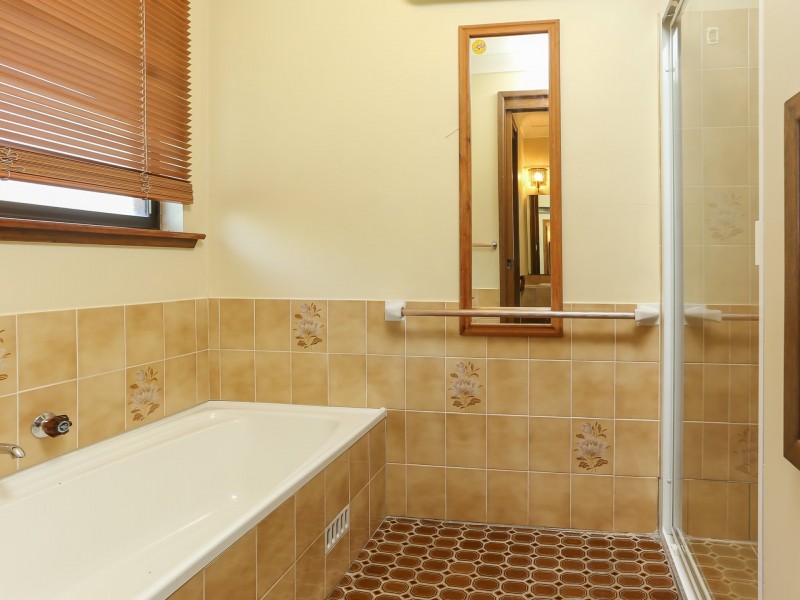 4 Greenslopes Drive, Raymond Terrace NSW 2324