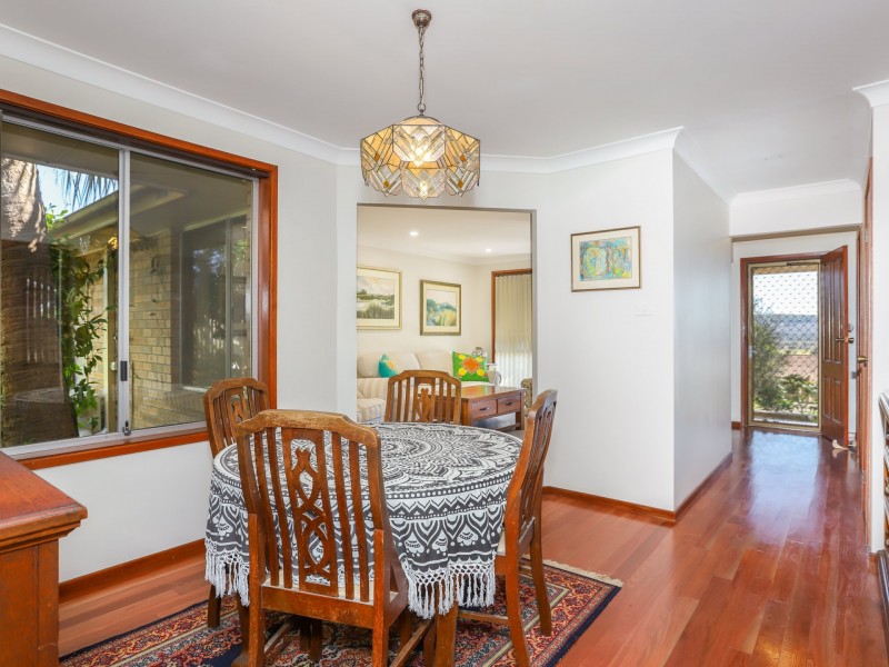 12 Holt Place, Raymond Terrace NSW 2324