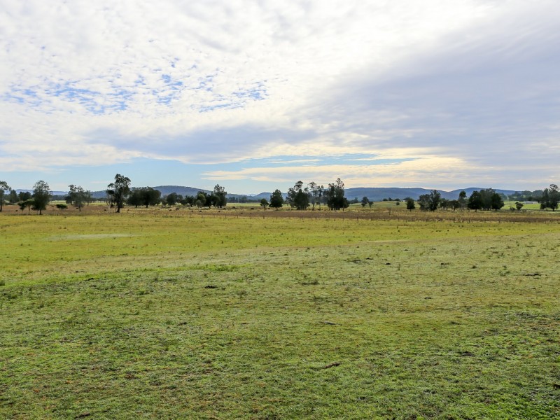 370 Six Mile Road, Eagleton NSW 2324