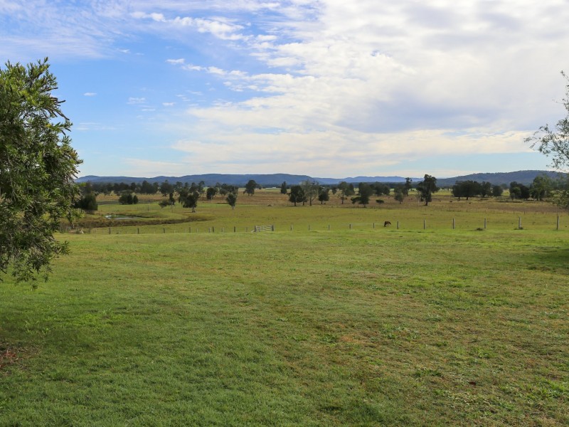 370 Six Mile Road, Eagleton NSW 2324