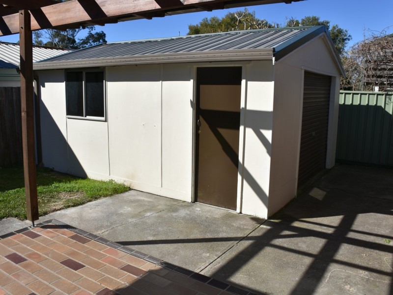 2 Binns Street, Raymond Terrace NSW 2324