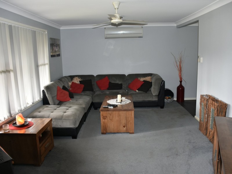 11 McKenzie Place, Raymond Terrace NSW 2324