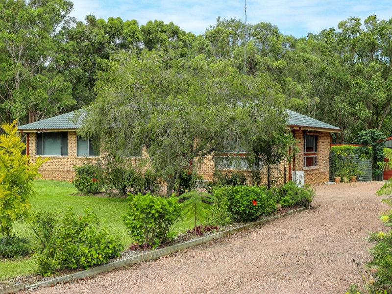 4 Windeyer Close, Medowie NSW 2318