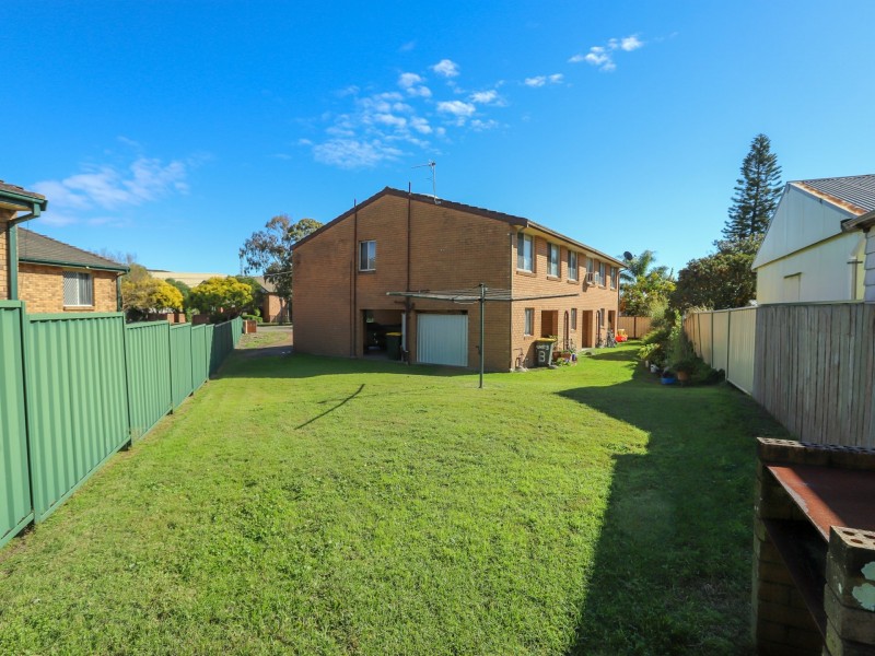 Units 1,2,3/2 Johnson Close, Raymond Terrace NSW 2324