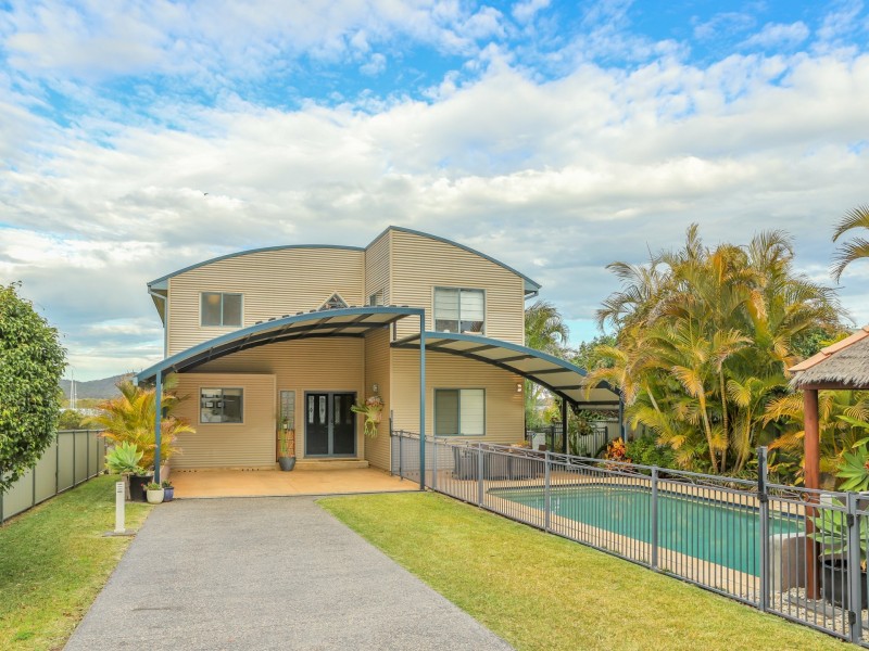 62 Holdom Road, Karuah NSW 2324
