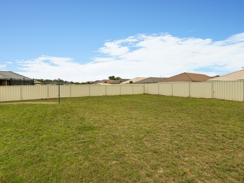 22 Edward Windeyer Way, Raymond Terrace NSW 2324