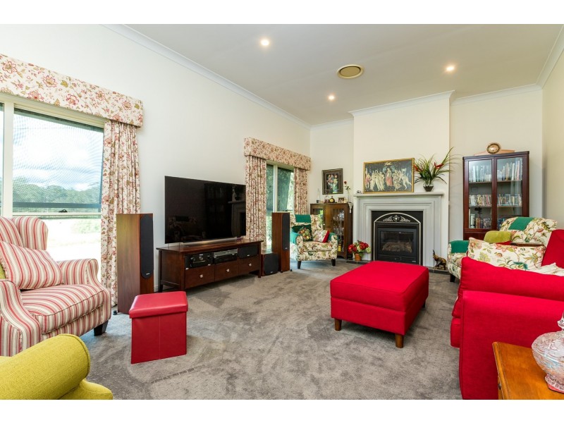 1352 Booral Road, Girvan NSW 2425