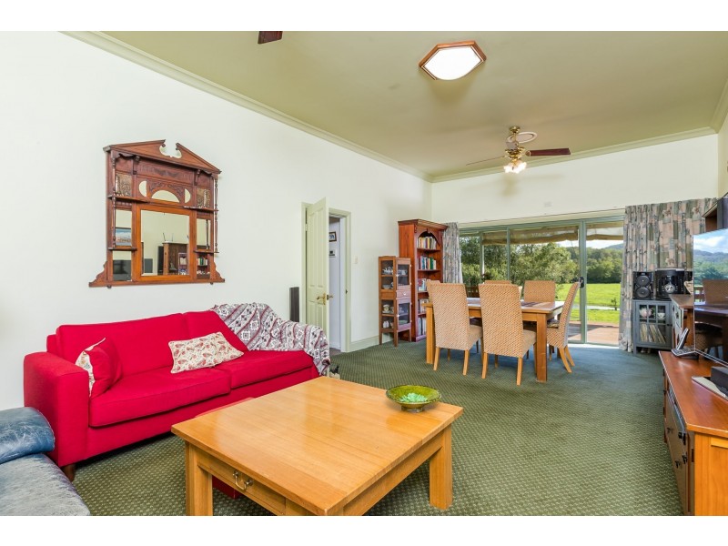 1352 Booral Road, Girvan NSW 2425