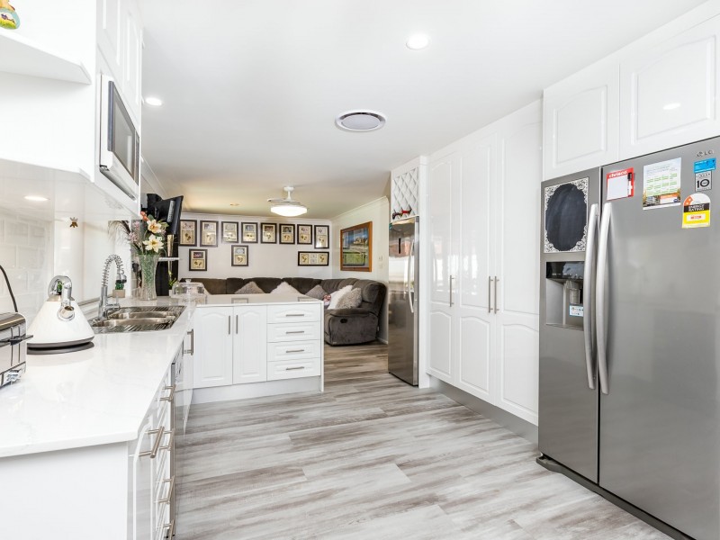 6 Elwin Road, Raymond Terrace NSW 2324