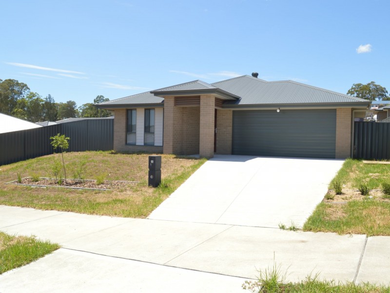 36 Dairyman Drive, Raymond Terrace NSW 2324