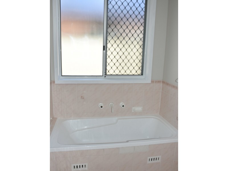 11 Cederwood Crescent, Raymond Terrace NSW 2324