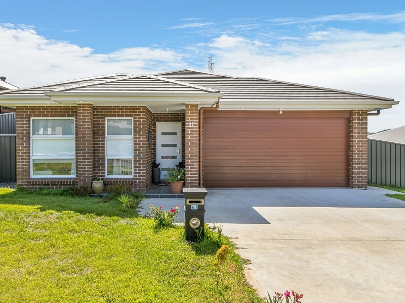 41 Dairyman Drive, Raymond Terrace NSW 2324