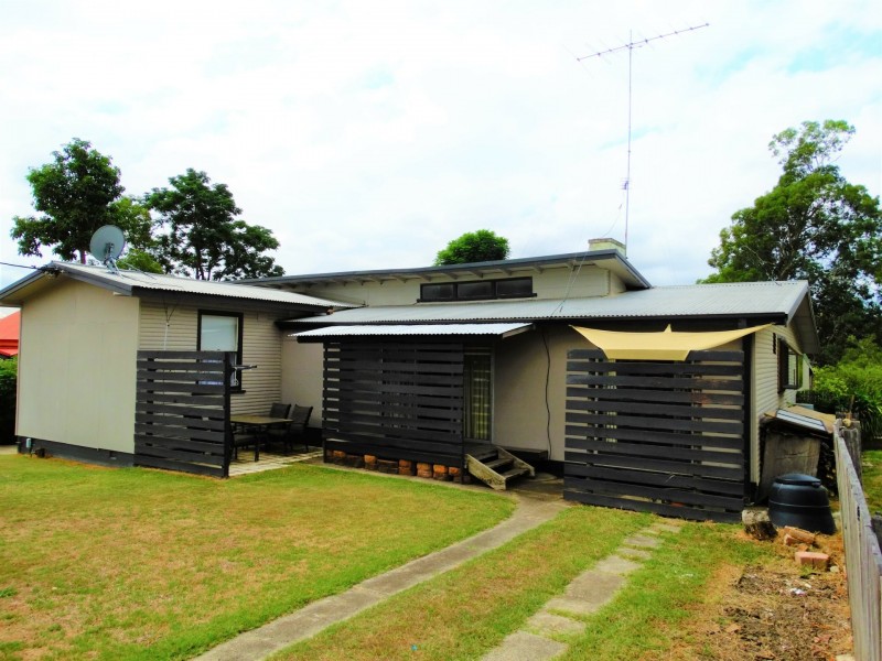 269 Dowling Street, Dungog NSW 2420