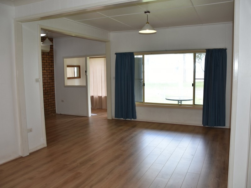 25 Waterfront Road, Swan Bay NSW 2324