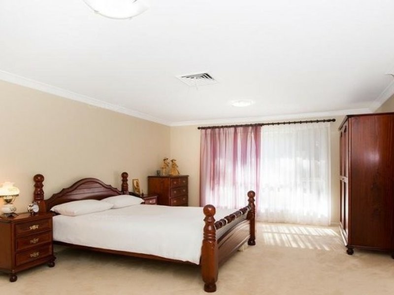 2 Pinehurst Way, Medowie NSW 2318