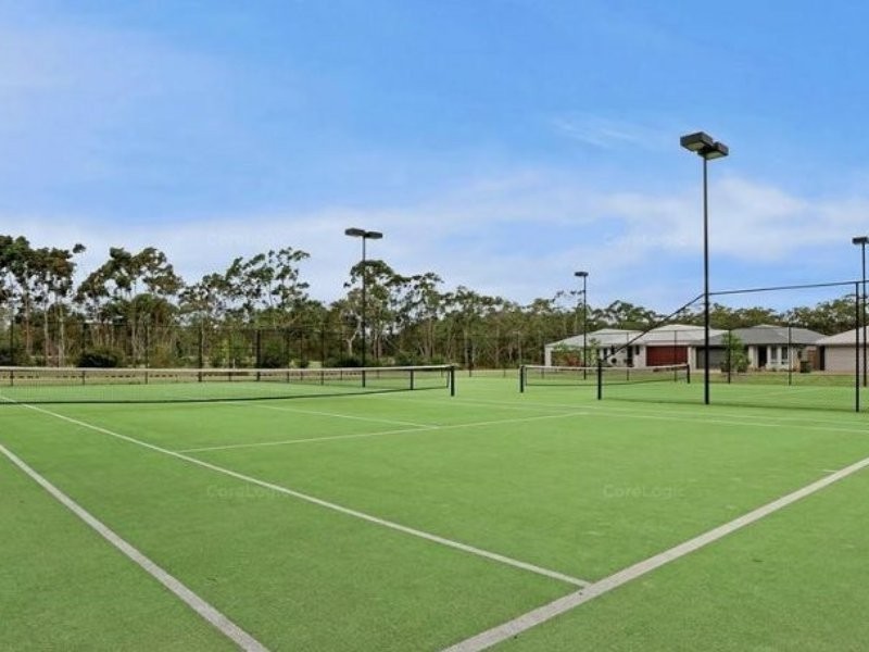 2 Pinehurst Way, Medowie NSW 2318
