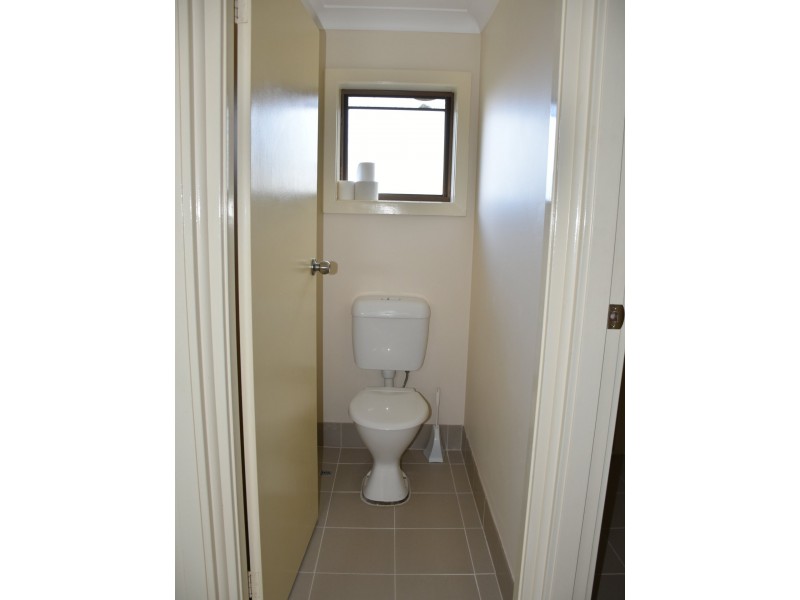 2 Blackbutt Crescent, Medowie NSW 2318