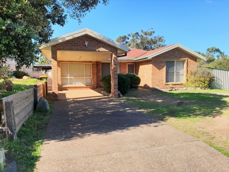 2 Redman Road, Medowie NSW 2318